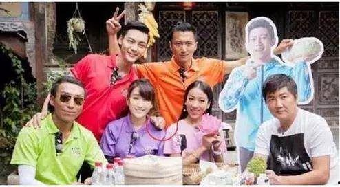 娱乐吃瓜社张艺兴,娱乐圈的“吃瓜”焦点，揭秘他的星途历程