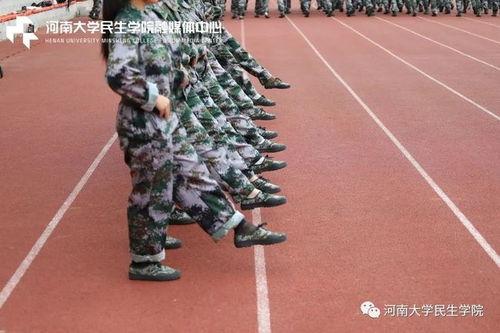 娱乐吃瓜酱军训,娱乐吃瓜酱的军旅成长记